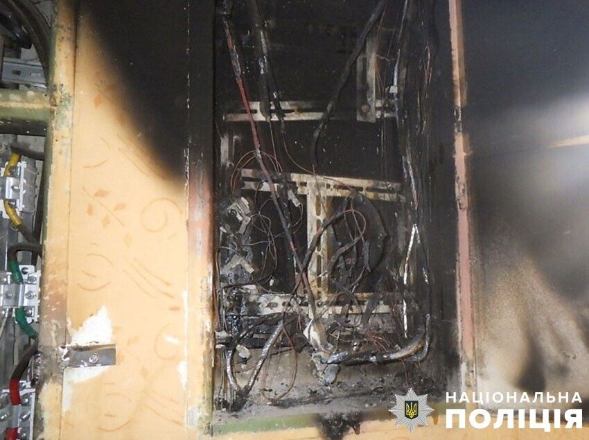 Отомстил из-за отключения интернета: в Киеве мужчина устроил пожар в многоэтажке. Фото