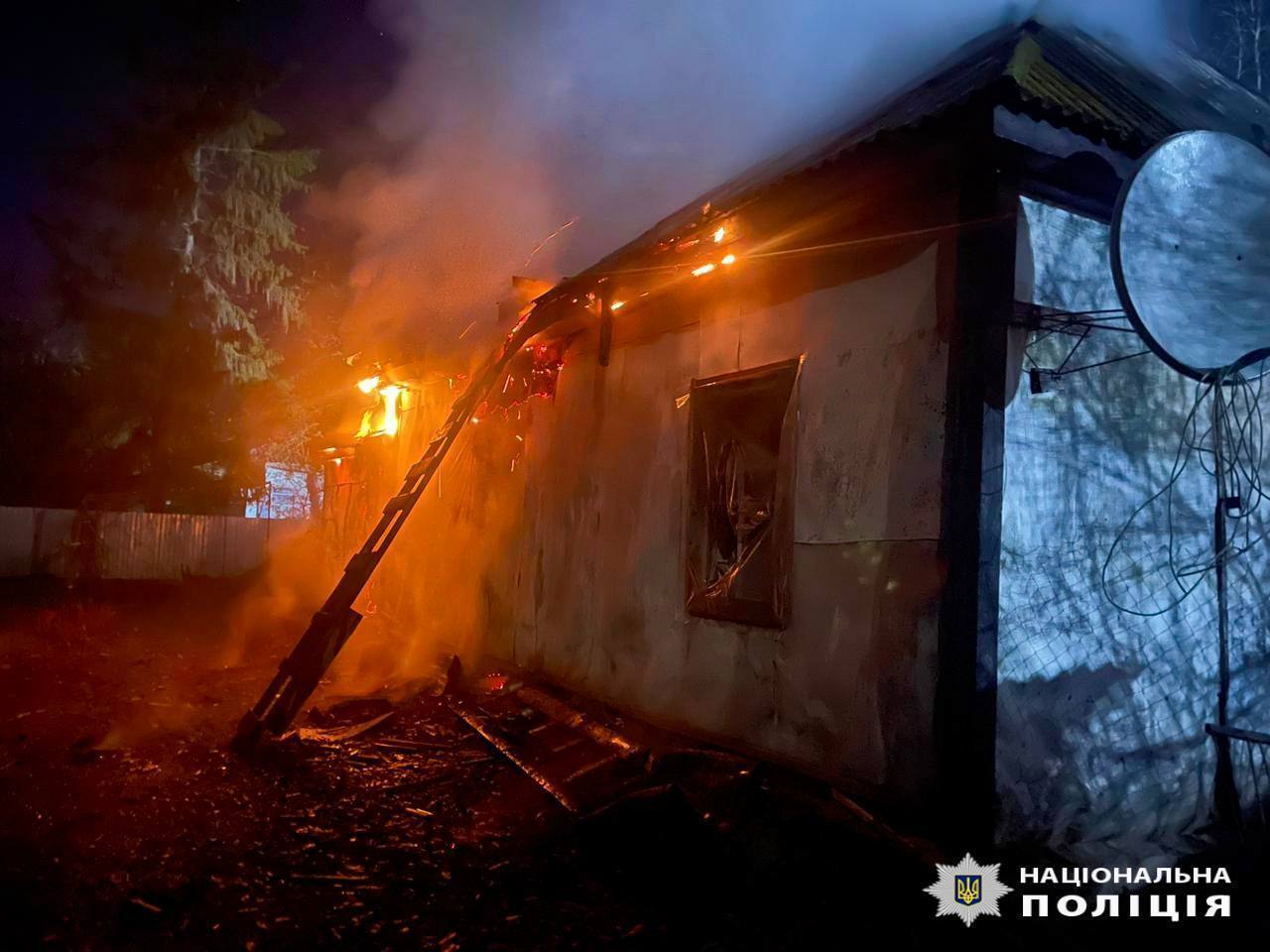 На Київщині внаслідок пожежі в будинку загинули жінка та її 7-річний син: подробиці трагедії