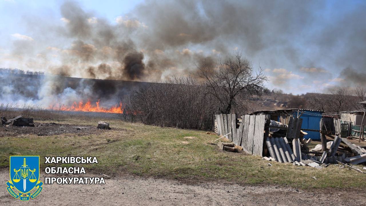 Оккупанты обстреляли село на Харьковщине: женщина погибла, двое мужчин ранены