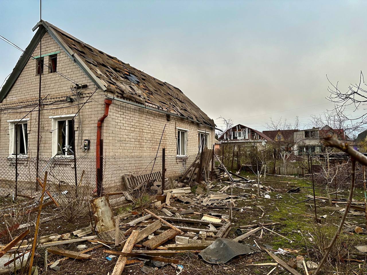 Войска РФ ударили дронами по Запорожью: есть пострадавшие. Фото и видео