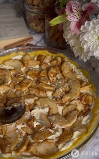 Тарт з яблуками, маскарпоне і горіховим штрейзелем: дуже смачний десерт 