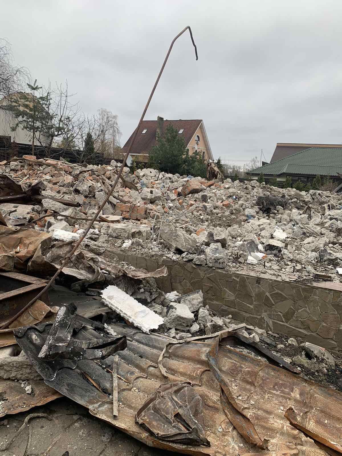 "Я не раздевалась месяц. Спала с собаками в холодном подвале". История Надежды, пережившей оккупацию Киевщины