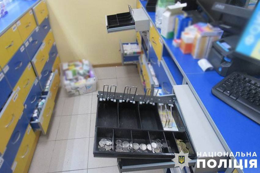 В Киеве за разбойное нападение на аптеку будут судить россиянина-рецидивиста: подробности дела. Фото