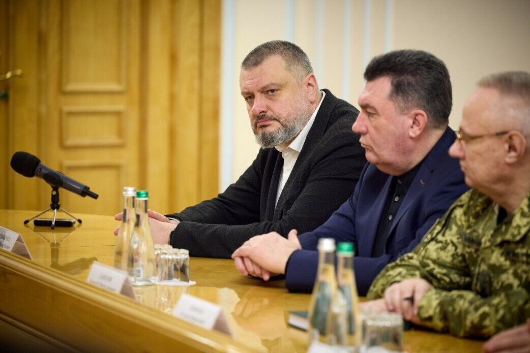 "Приоритет – оборона государства": Зеленский рассказал об изменениях в работе СНБО и назвал первоочередные задачи