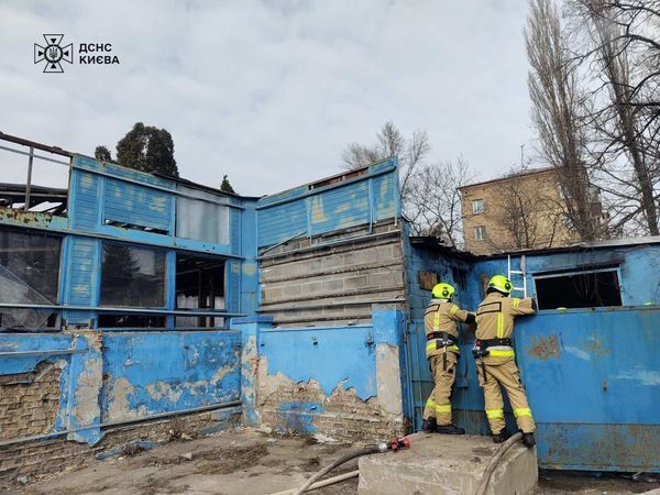 В Киеве загорелся пожар на Шулявке: в сети писали, что горит киностудия Довженко. Видео