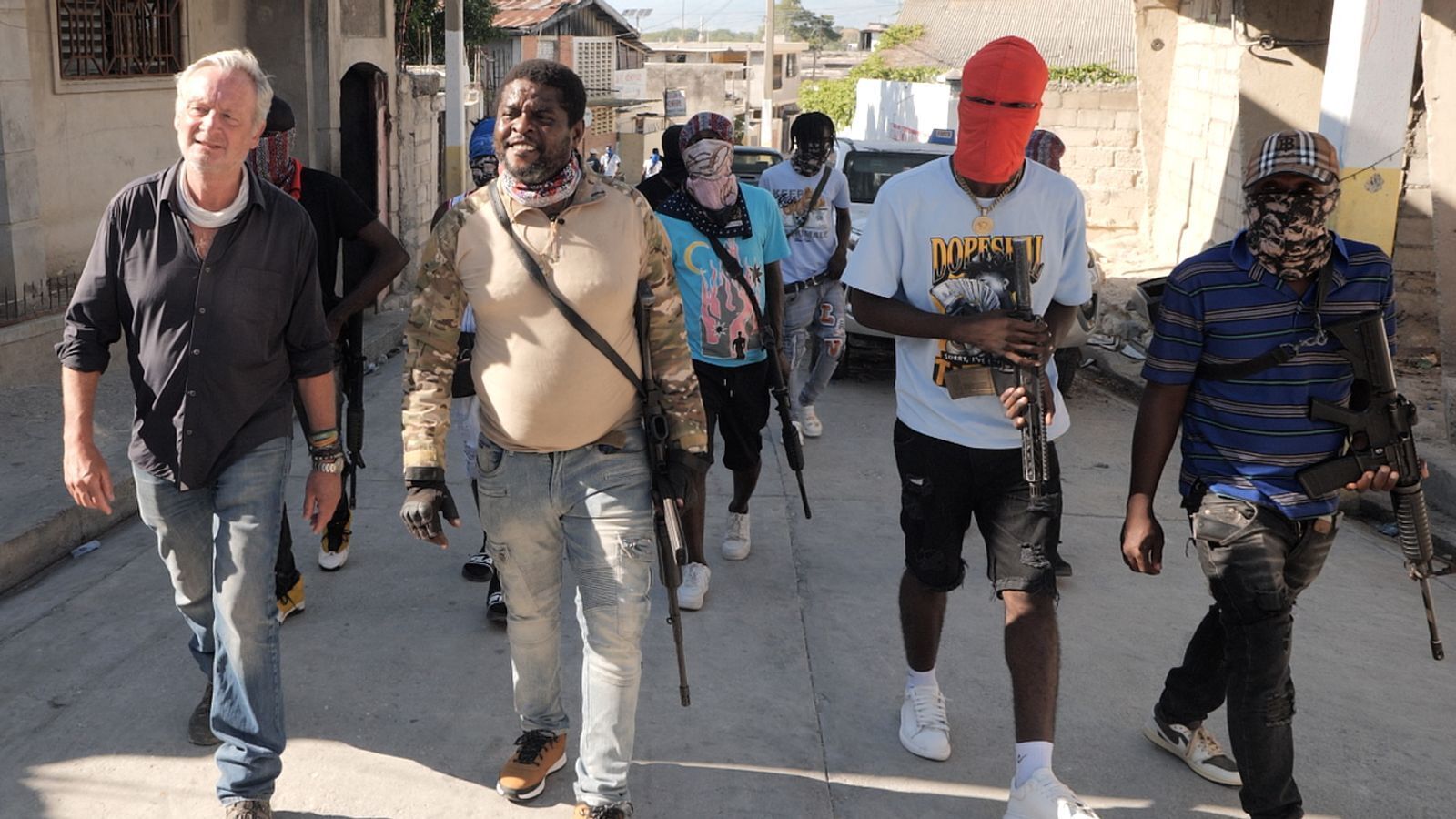 На Гаїті лідер банд оголосив умови, на яких він готовий скласти зброю: вся справа у посаді  qrxiquikhiqhdant