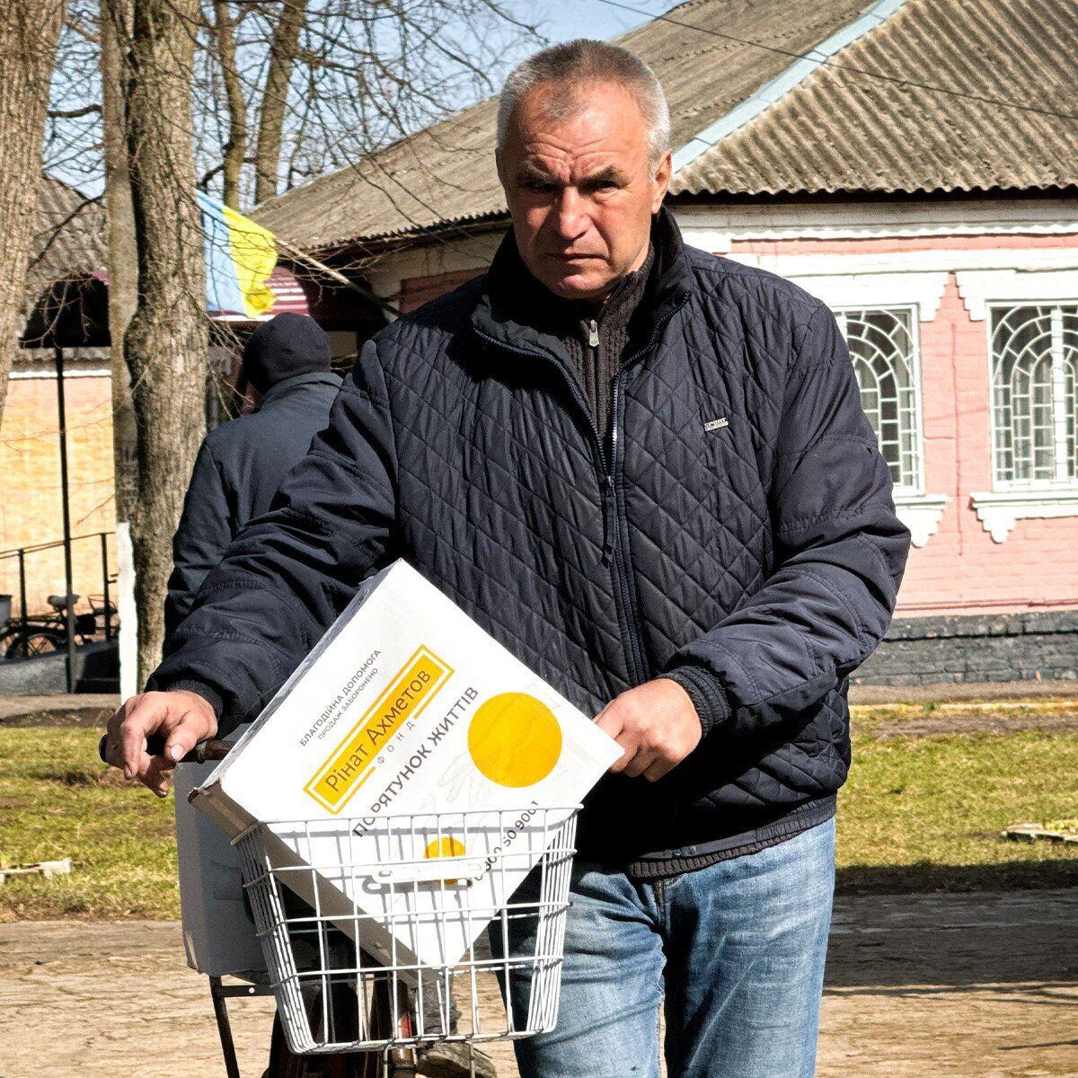 Сумщина потерпає від ворожих атак: попри ризики обстрілів, Фонд Ріната Ахметова передав допомогу