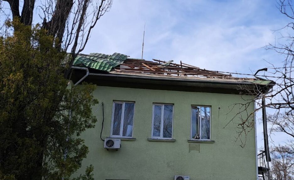 Росіяни обстріляли Нікопольщину: є руйнування житлового сектору. Фото