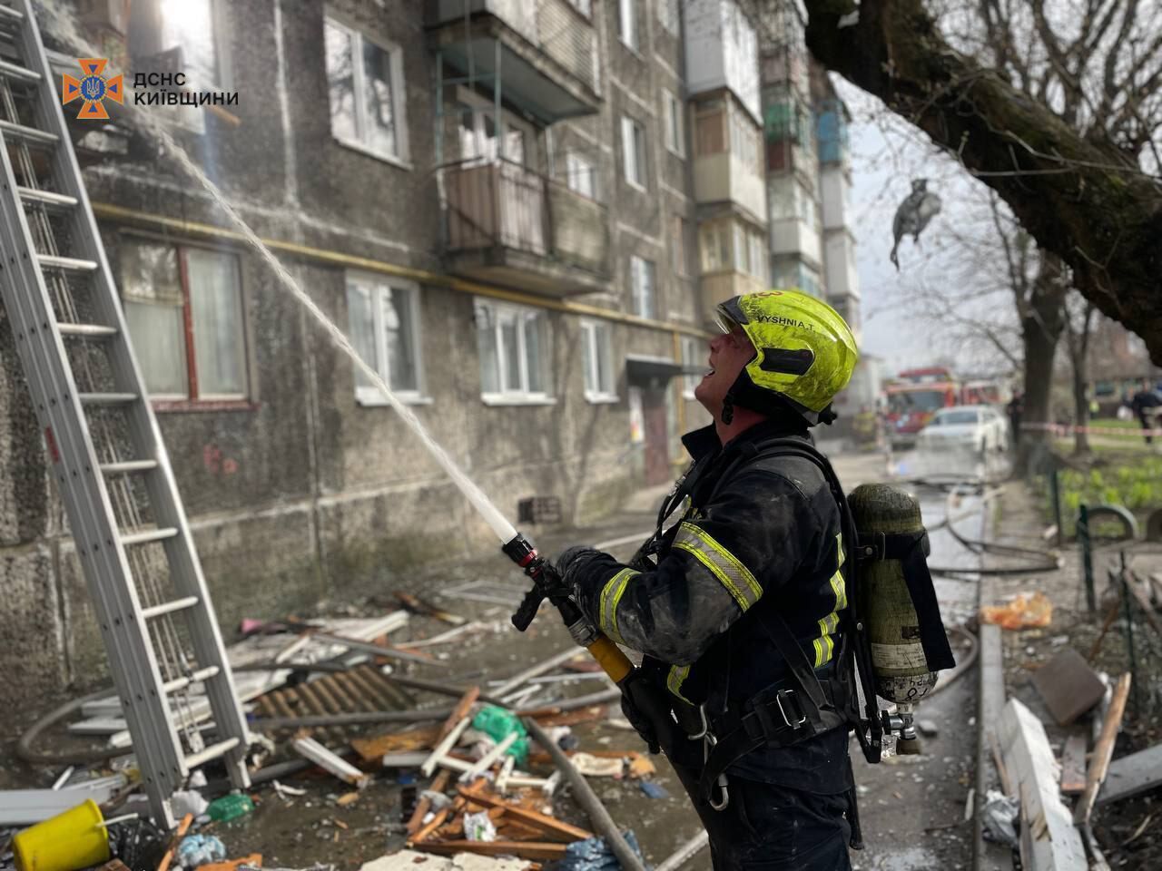 У Білій Церкві прогримів вибух у квартирі п’ятиповерхового житлового будинку: є загиблі. Фото і відео