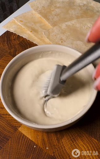 Как приготовить хрустящие пирожки без теста: очень простой рецепт с лавашом