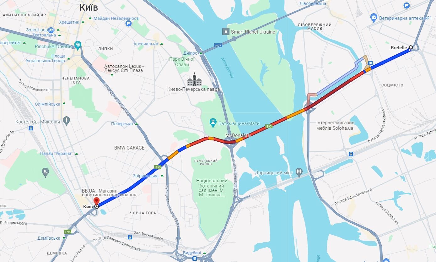 В Киеве утром возникло несколько больших пробок: где не проехать. Карта