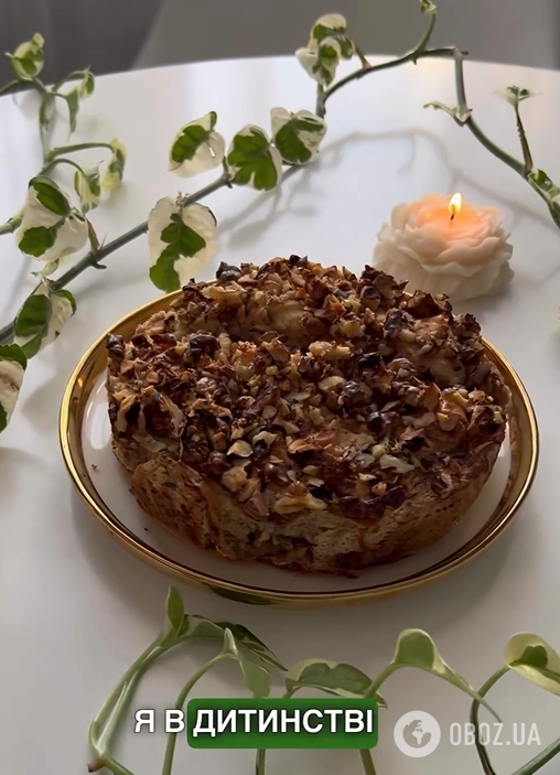 Смачніше за шарлотку: корисний яблучний пиріг з вівсянкою та горіхами