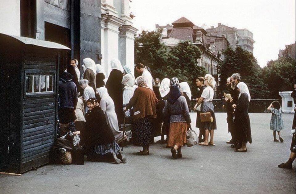 В сети показали настоящую жизнь Киева в 1950-х годах глазами английского туриста. Фото