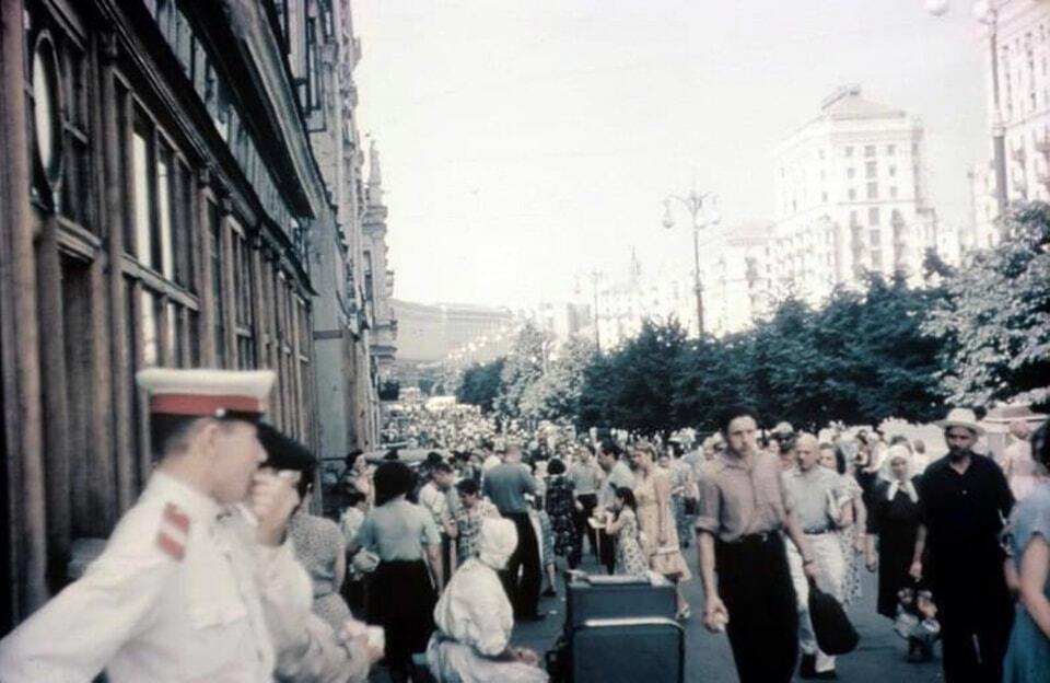 У мережі показали справжнє життя Києва у 1950-х роках очима англійського туриста. Фото