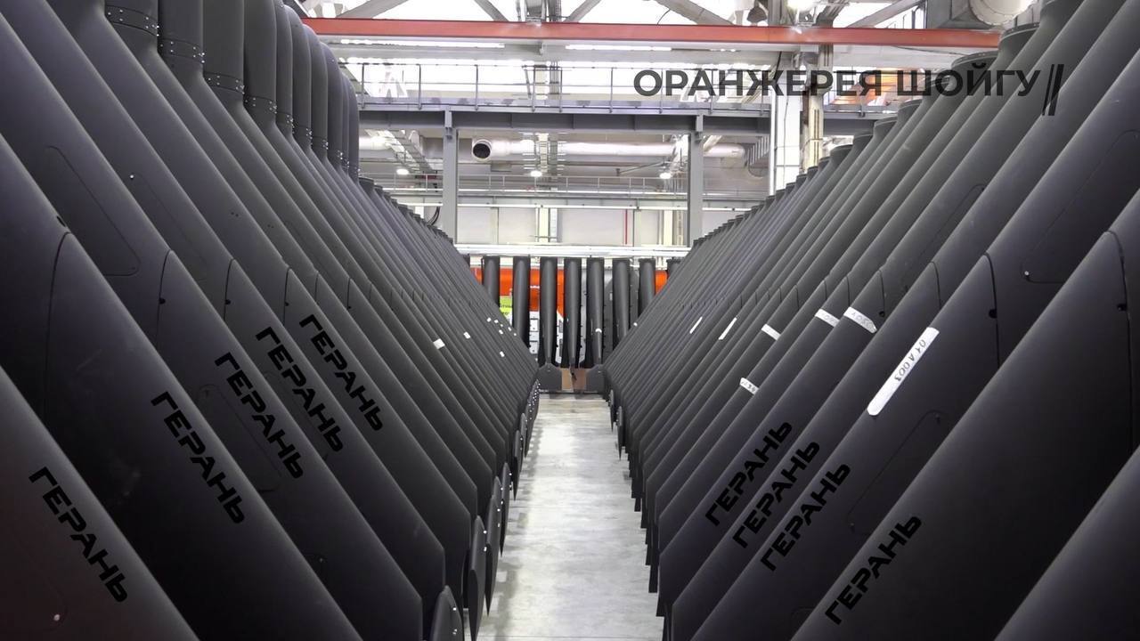 Роспропагандисты впервые показали завод, на котором собирают "Шахеды". Фото и видео