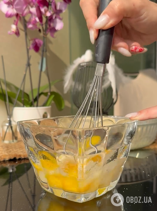 Элементарный яблочный пирог, для которого не нужно раскатывать тесто: из чего приготовить