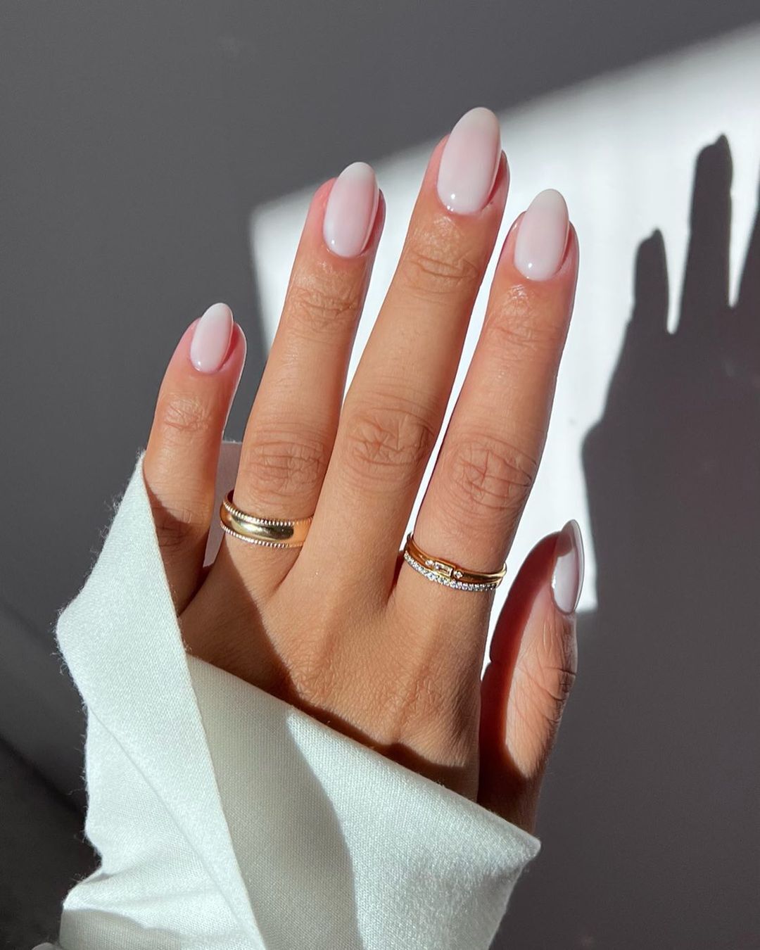 6 элегантных цветов ногтей, которые никогда не выйдут из моды и подходят всем женщинам
