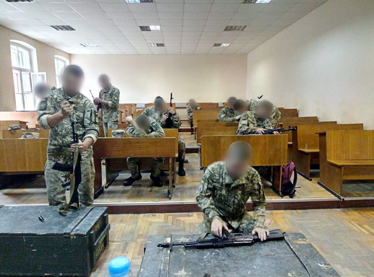 "Відсіч" за сприяння Favbet продовжує навчання з бойового застосування дронів 