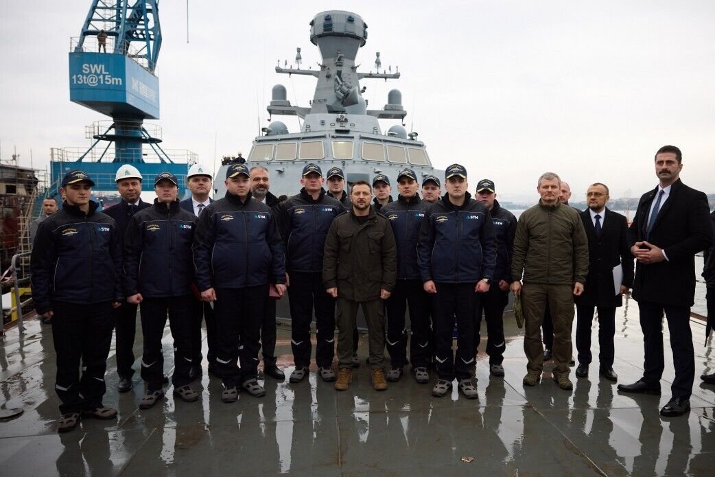 Зеленський у Туреччині відвідав будівництво корвета "Гетьман Іван Мазепа". Фото і відео