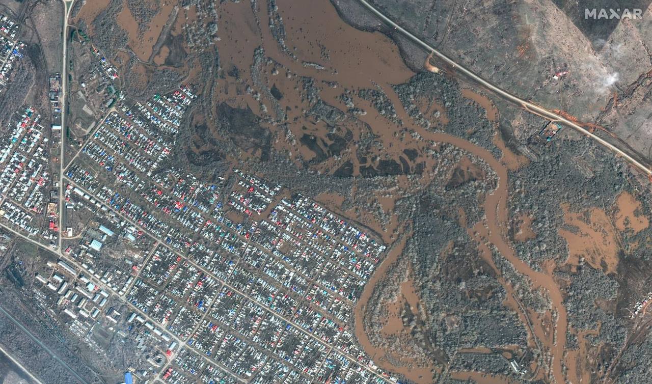 Повінь набирає розмаху: з’явилися супутникові знімки наслідків затоплення в Оренбурзькій області 