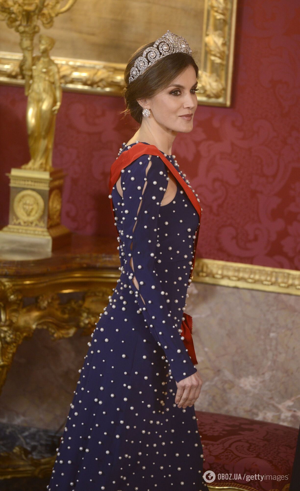 Вперше в історії Іспанії. Королева Летиція призначила своєю правою рукою жінку і порушила традицію