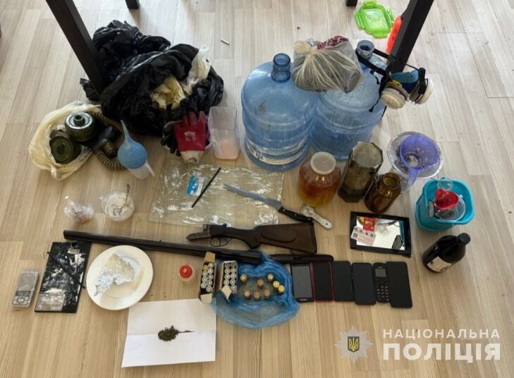 Изъяли "товара" на 122 млн грн: в Киеве полицейские разоблачили канал поставки наркотиков из-за границы. Фото и видео