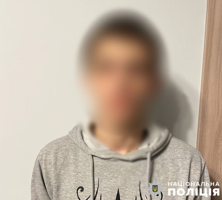 В Киеве на Подоле 16-летний подросток избил парня и ударил ножом девушку. Подробности преступления