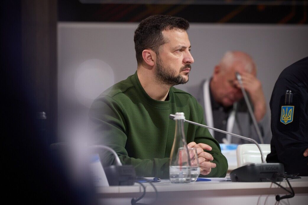 "Остановить российскую агрессию": Зеленский напомнил местным властям главную потребность всех украинцев. Фото и видео