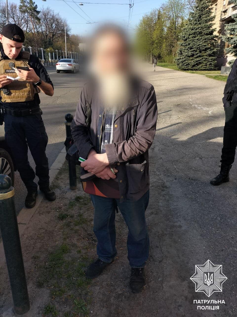 "У него был планшет с интересными заметками": в Харькове задержали мужчину, который ждал Россию. Фото