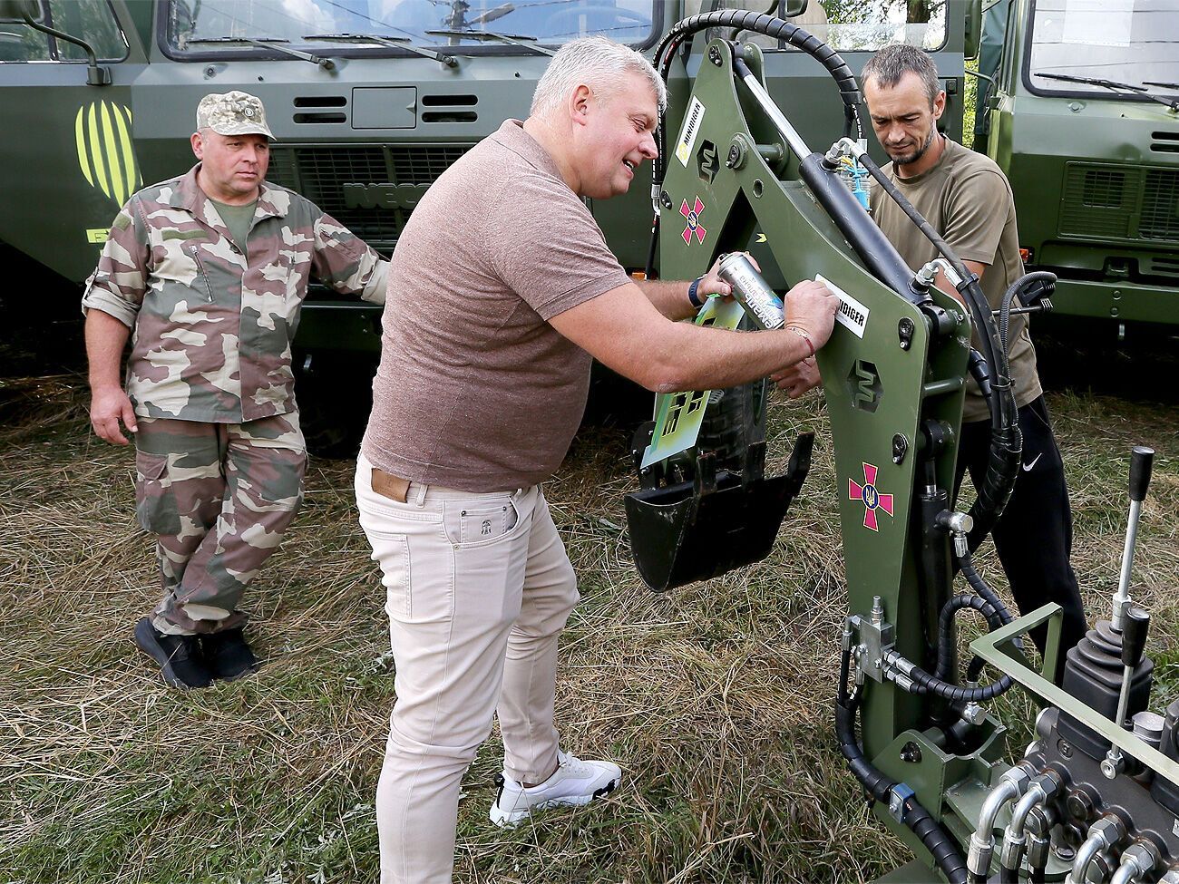Григорій Козловський знову задонатив ЗСУ – артилеристи закуплять засоби РЕБ проти дронів