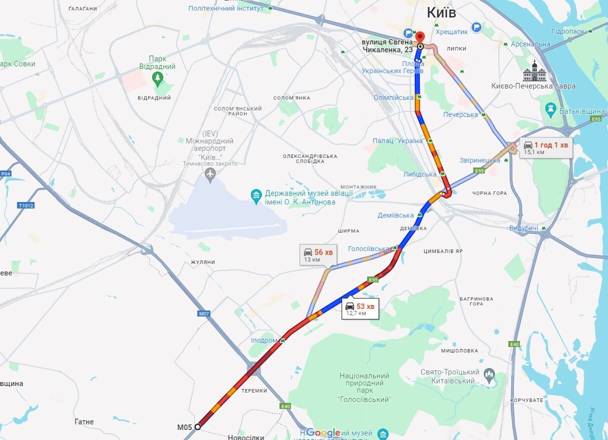 В Киеве пробки усложнили движение на дорогах: где "тянутся" машины. Карта