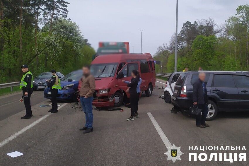 Влаштував масштабну ДТП із потерпілими в Києві: правоохоронці повідомили про підозру водію вантажівки. Фото