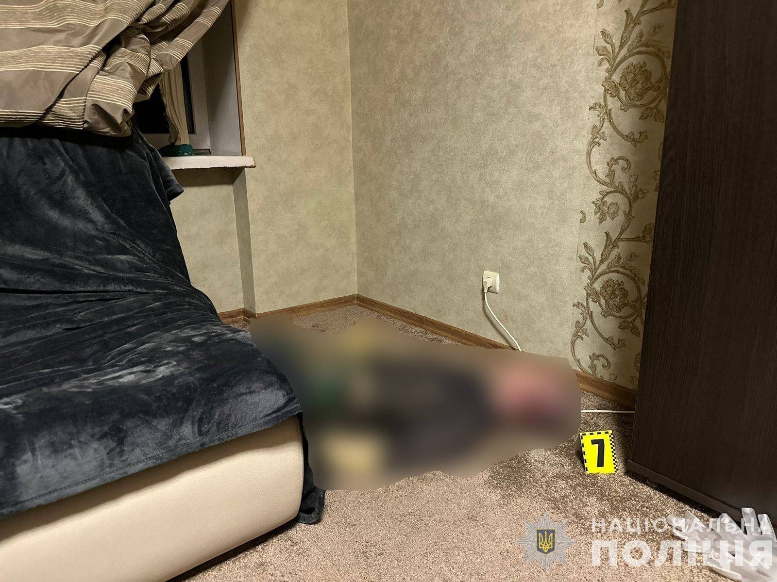 В Ужгороде мужчина задушил жительницу Киевщины: убийству предшествовала стрельба. Подробности и фото
