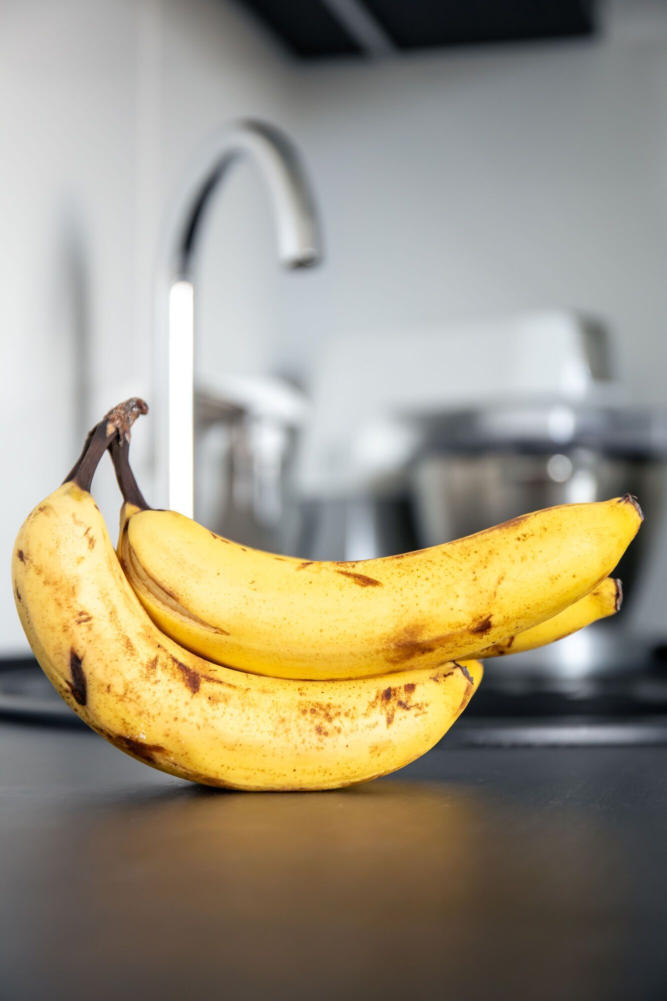 Как сохранить бананы желтыми и без темных пятен в течение 26 дней: действенный лайфхак
