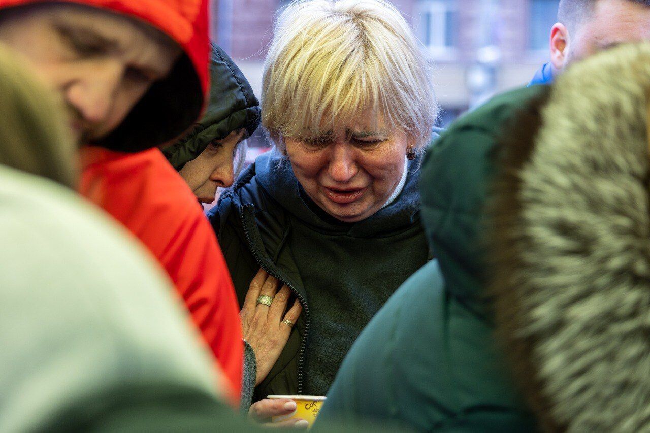 "Не зміг залишитися осторонь": у Дніпрі 14-літній підліток допомагав рятувати постраждалих після атаки РФ. Фото і відео