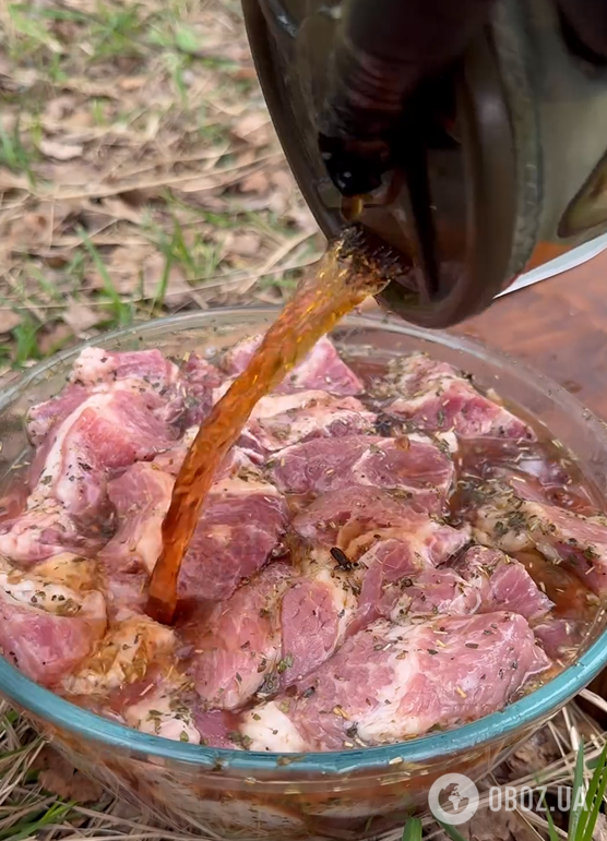 Сочный шашлык в чайном маринаде: мясо просто тает во рту