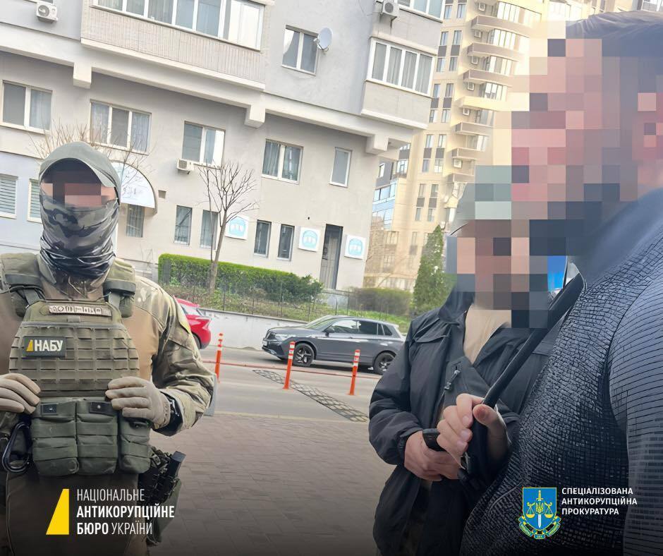 НАБУ и САП задержали чиновника СБУ Артема Шило: обвиняют в схеме завладения почти 95 млн грн УЗ на закупках