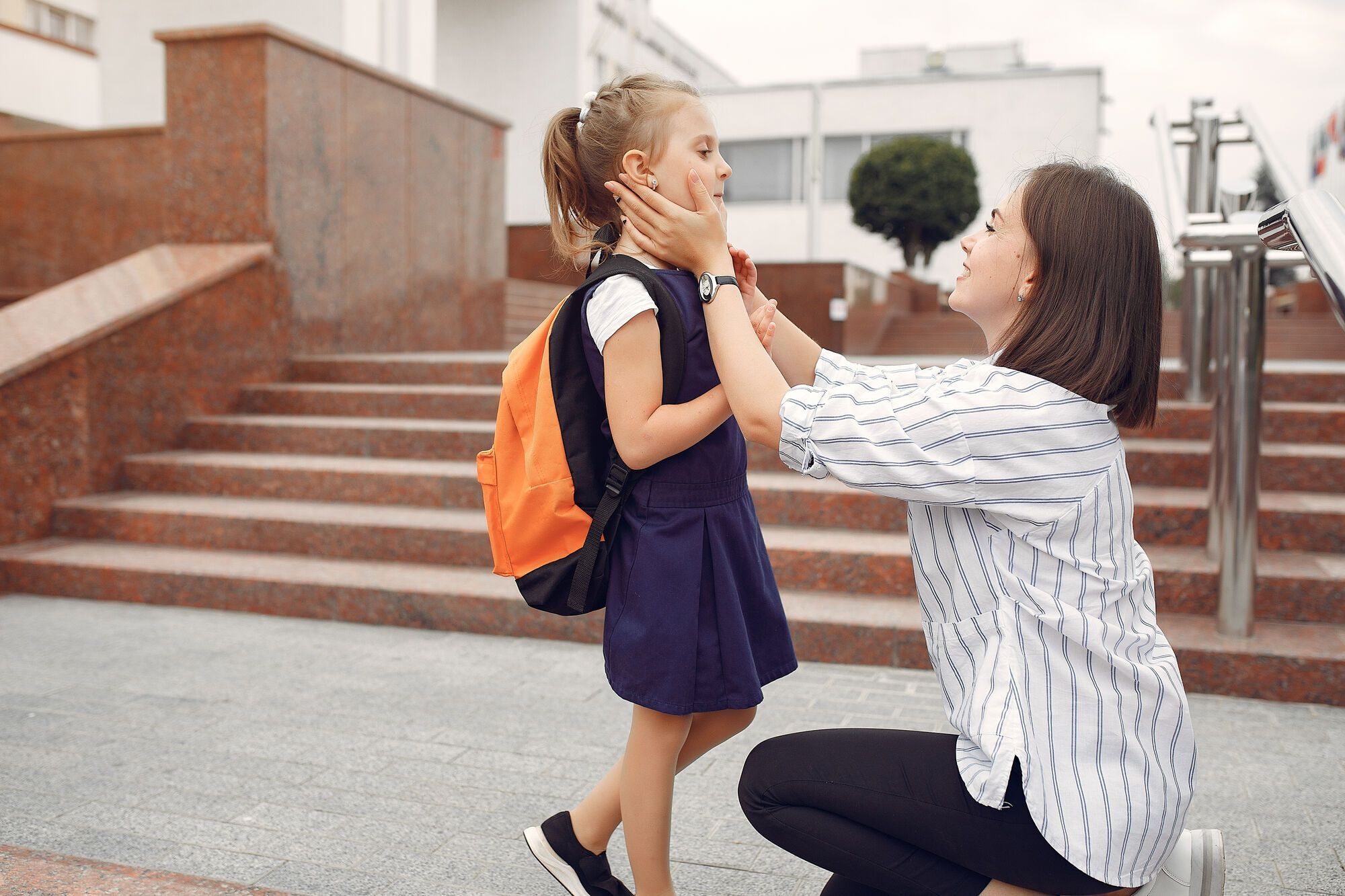 9 устаревших методов воспитания, которые родители должны прекратить навязывать своим детям