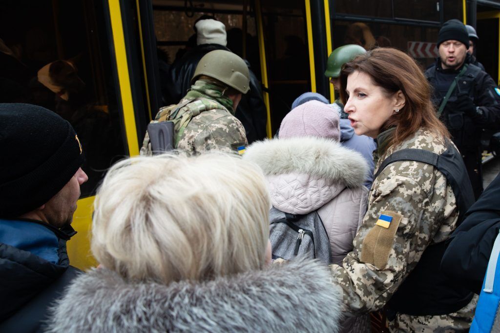 Оккупация Киевщины: Марина Порошенко вспомнила, как два года назад помогала эвакуировать людей под обстрелами