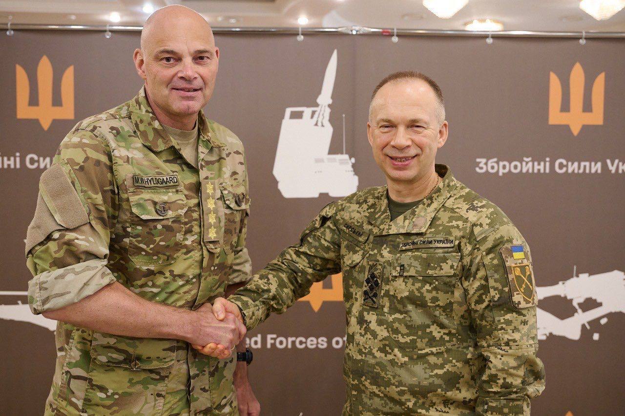 Сирський та Умєров зустрілися з новим командувачем армії Данії: з'явилися подробиці. Фото 
