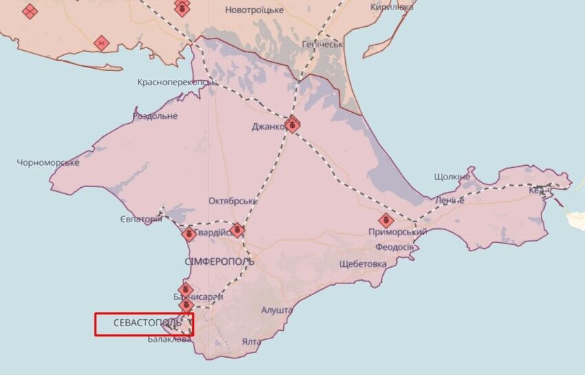 Окупанти зранку перекрили міст у Крим, у Севастополі прогриміли вибухи
