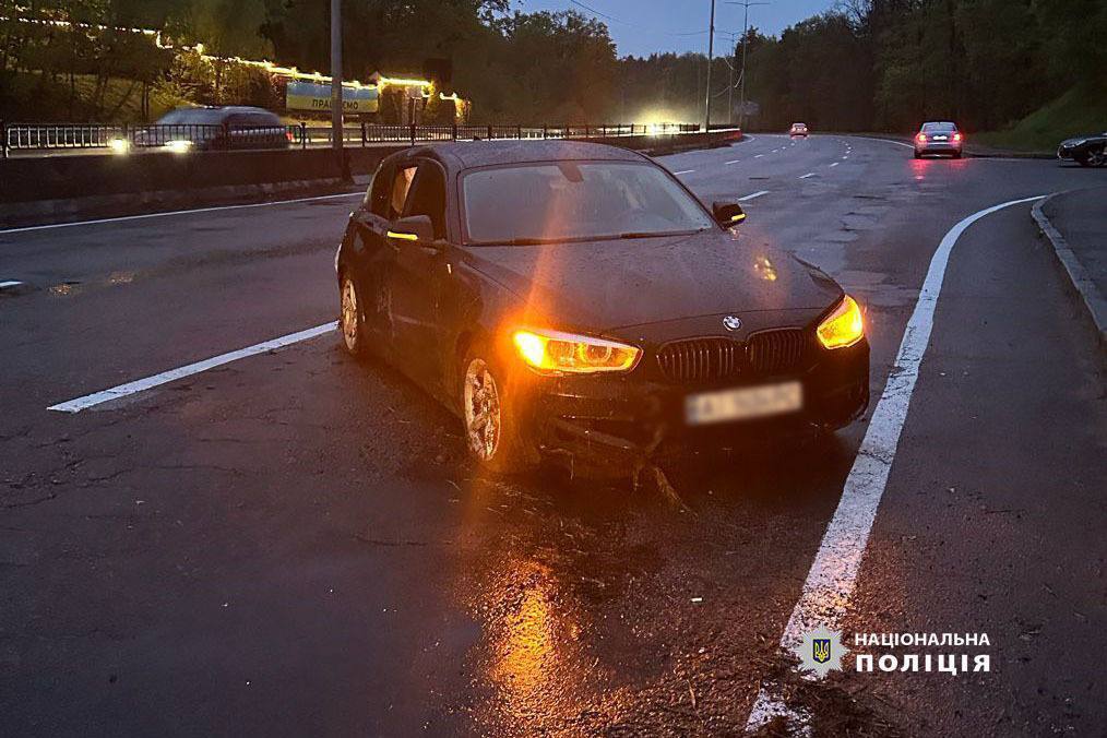 Сбил насмерть женщину и травмировал мужчину на Оболони в Киеве: водителю BMW сообщили о подозрении. Фото