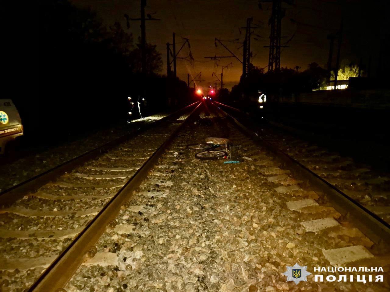 Под Киевом поезд сбил насмерть мужчину: подробности трагедии