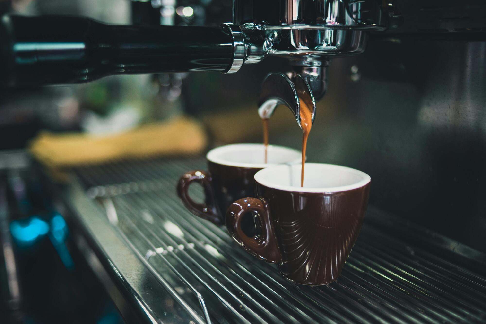 Коли краще пити каву зранку: названо ідеальний час