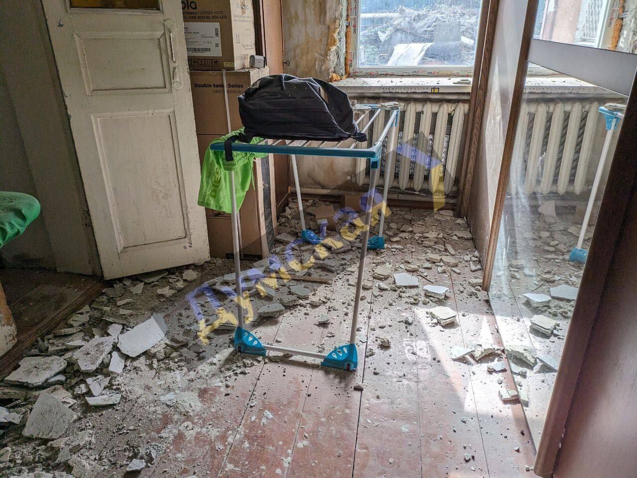 Окупанти завдали удару по місцю зберігання виведених з ладу авто в Одесі, є постраждала. Фото