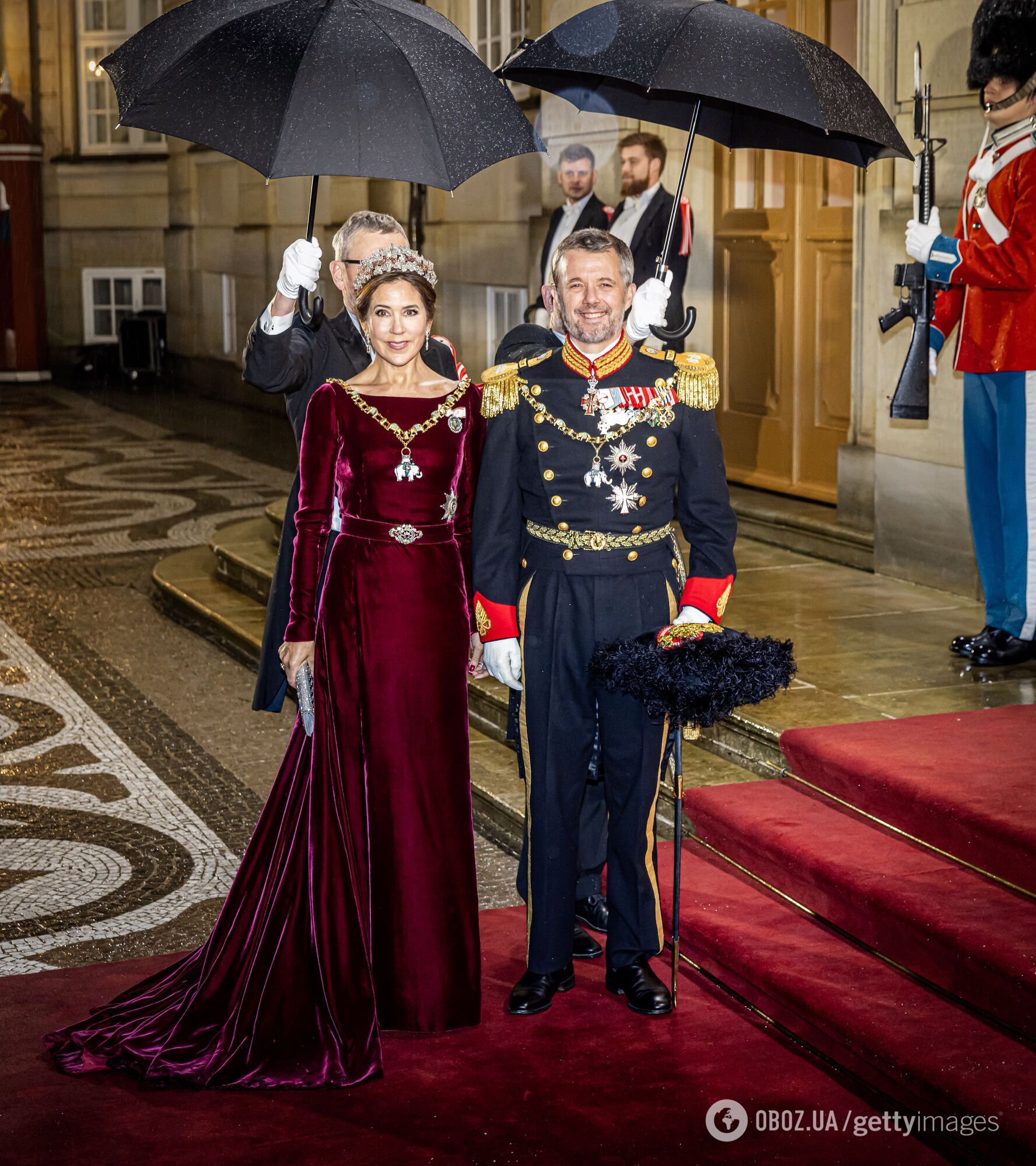 Опубликован первый официальный портрет короля и королевы Дании
