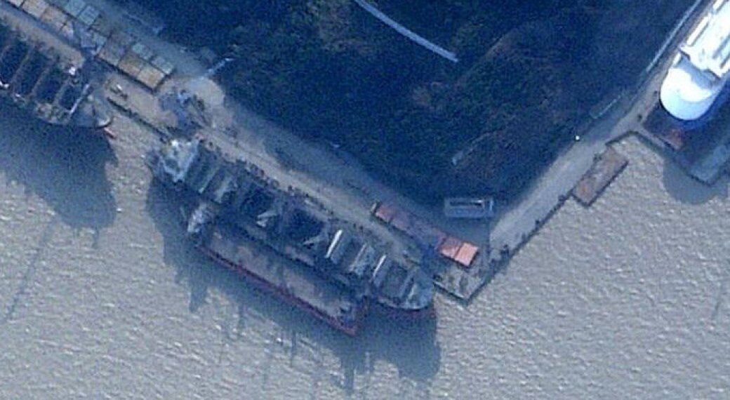 Супутниковий знімок російського судна
