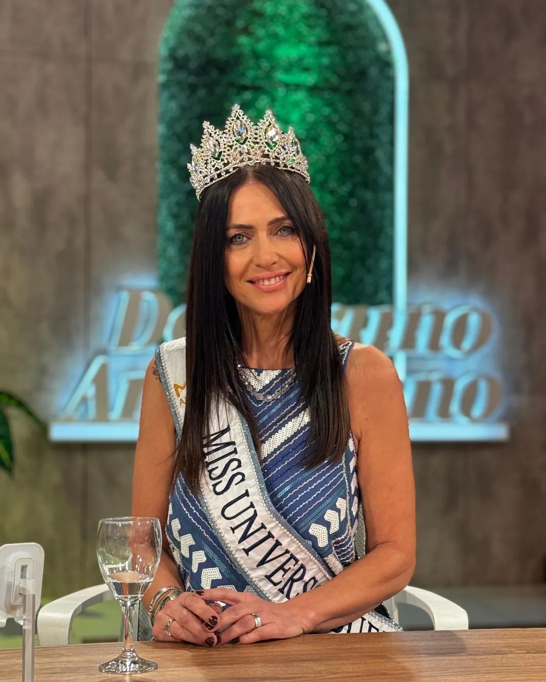 "Мисс Вселенная Буэнос-Айрес" Алехандра Родригес, которая в 60 лет выглядит максимум на 40, раскрыла свой секрет успеха и показала фото в купальнике