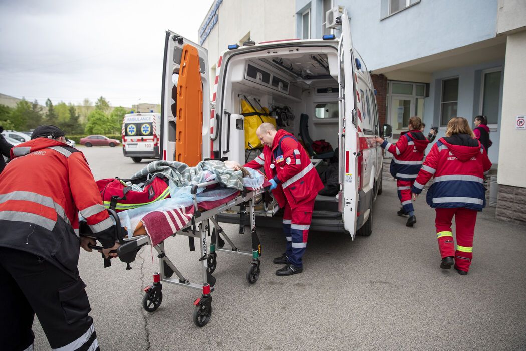 В Киеве эвакуируют две больницы, одна из которых детская, из-за публикаций в сети об угрозе ракетного удара: подробности. Фото и видео