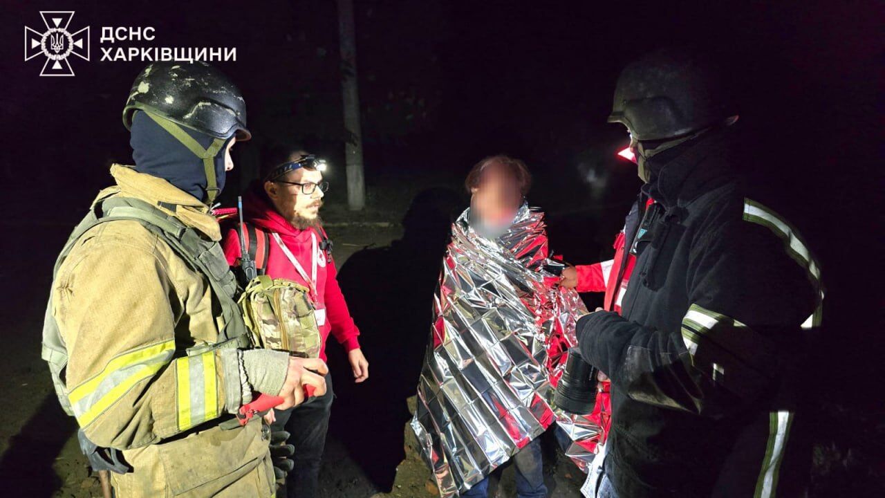 Ракети влучили у землю: армія РФ атакувала медзаклад у Харкові, у якому було понад 1000 осіб
